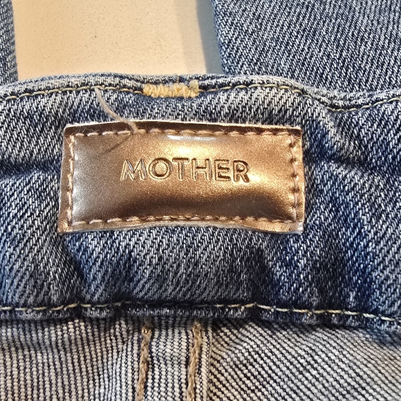 Distressed Blue Jeans - Picture 6 of 7